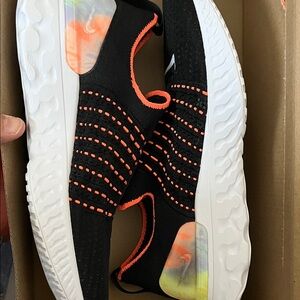 Nike  women’s React Phantom Run FK 2  NIB Black and Orange Women's running NIB